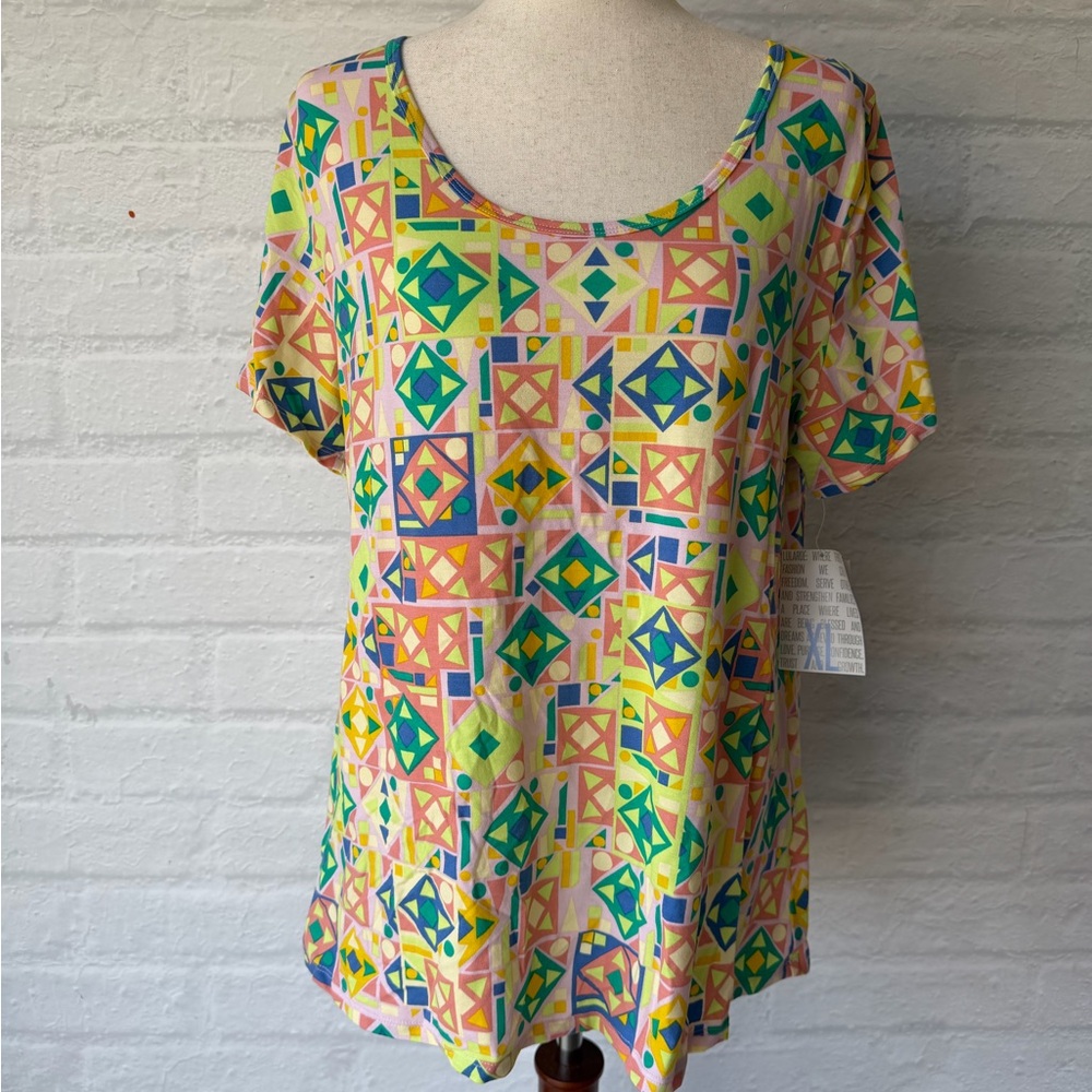 ✨NWT✨ LuLaRoe Classic T XL